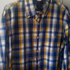 J.Crew Men's long sleeve shirt 98 percent Cotton 2 percent Elastance re- imagine